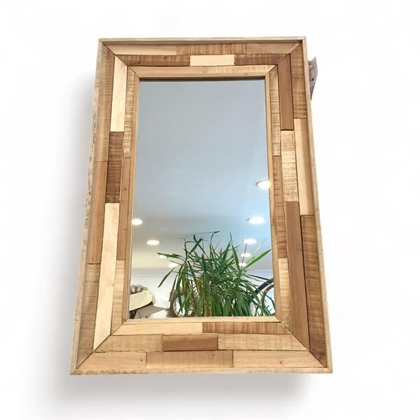 Ahşap Çerçeveli Ayna